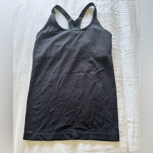 Lululemon workout tank
